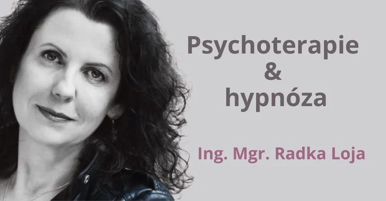 Portrét ženy s českým nápisem o psychoterapii a hypnotizaci.